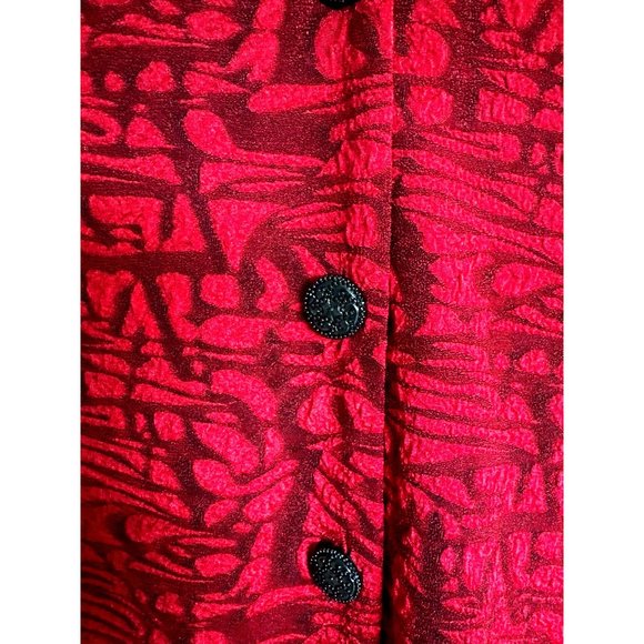 Coldwater Creek size M red textured 4 button top - Picture 3 of 6